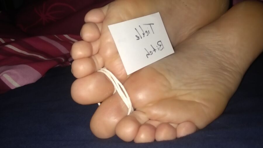 Free porn pics of Susan - tied toes with message 17 of 22 pics