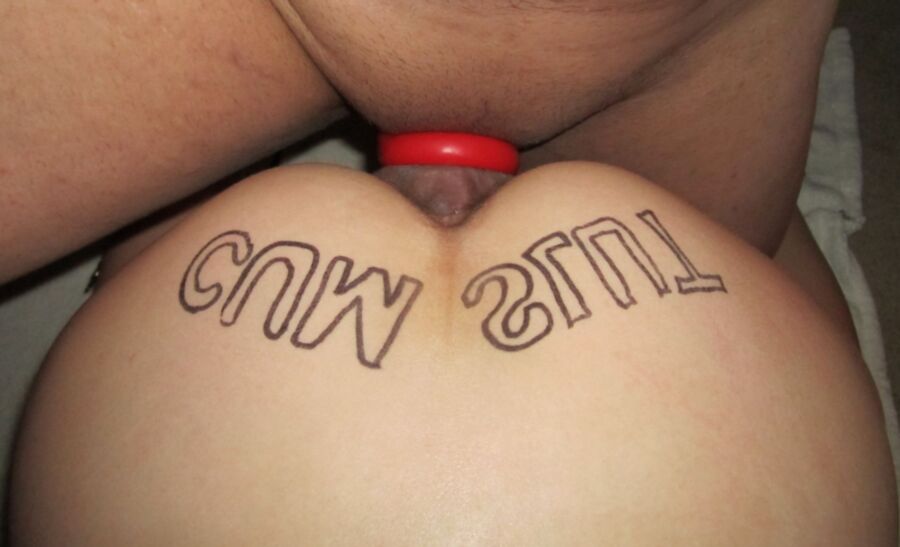 Free porn pics of Kinky Slut 22 of 48 pics