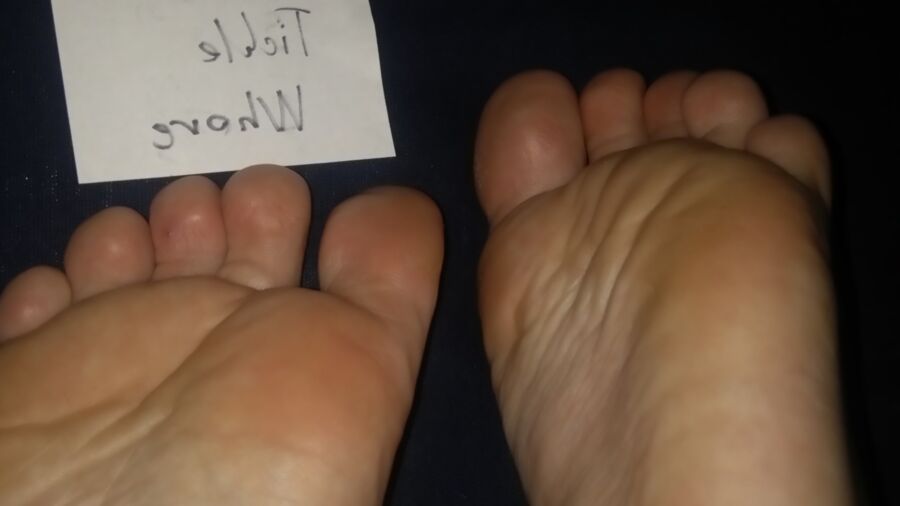 Free porn pics of Susan - tied toes with message 19 of 22 pics