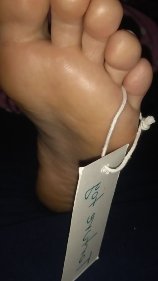 Free porn pics of Susan - tied toes with message 2 of 22 pics