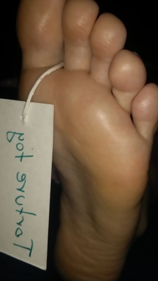 Free porn pics of Susan - tied toes with message 1 of 22 pics