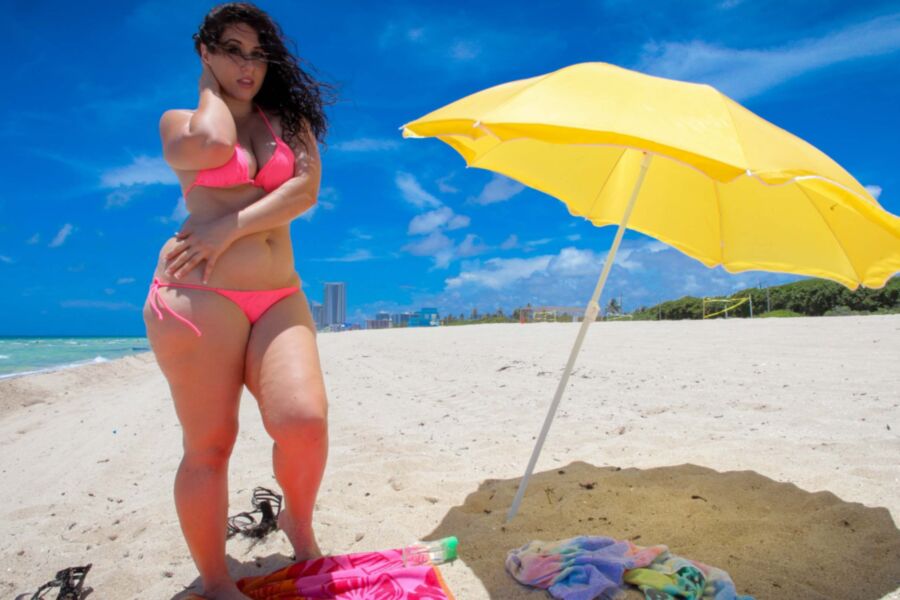 Free porn pics of Vanessa Blake - bright pink bikini private beach tease 7 of 120 pics