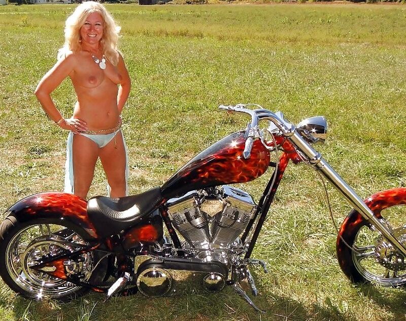 Free porn pics of Bikes n Bitches 3 of 268 pics