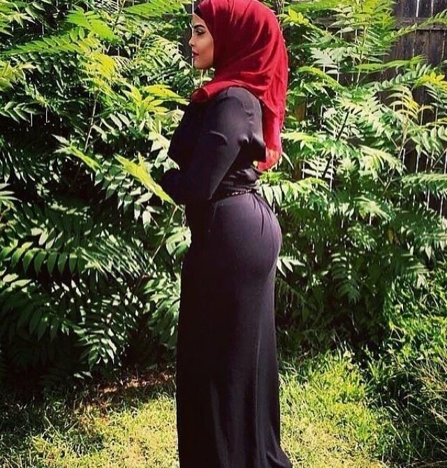 Free porn pics of Arab Hijab girls with thick ass bodies 14 of 443 pics