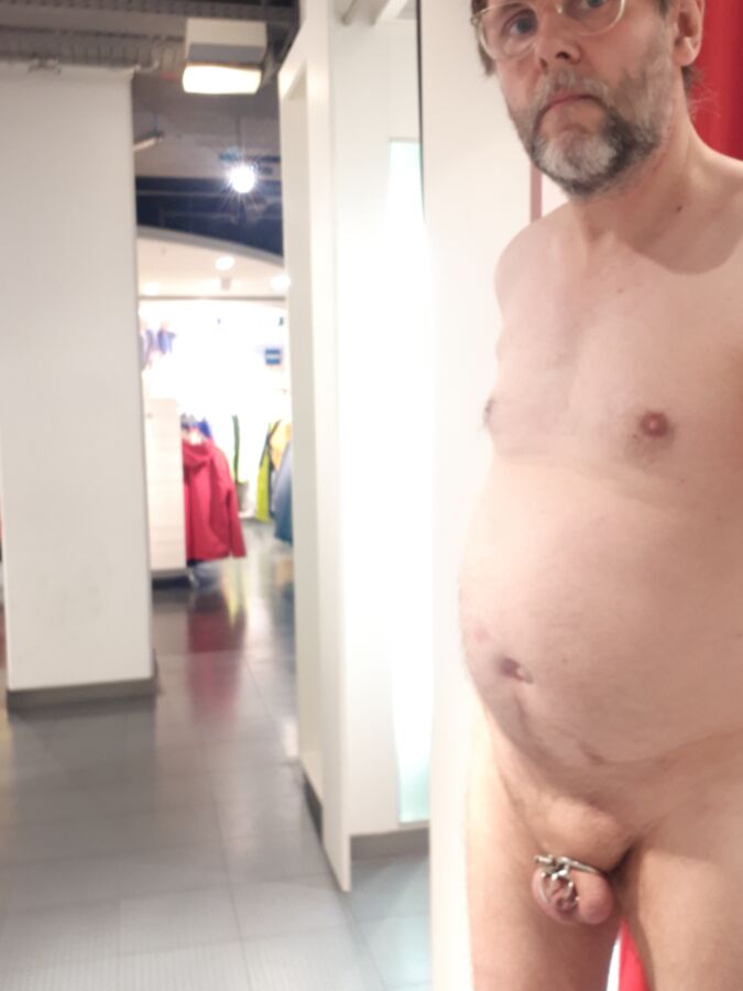Free porn pics of Naked in a department store  1 of 6 pics