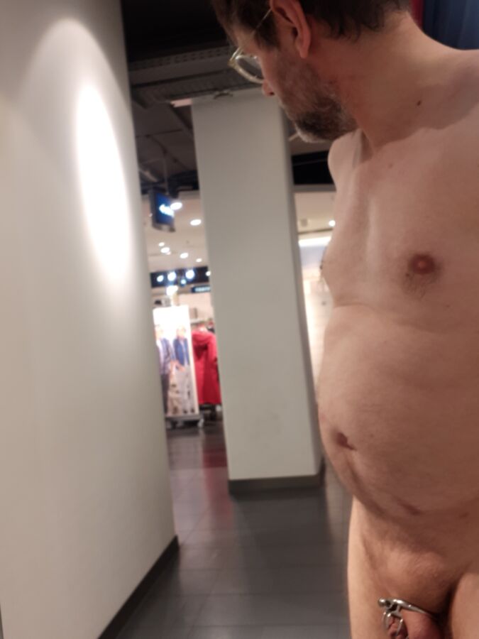 Free porn pics of Naked in a department store  4 of 6 pics