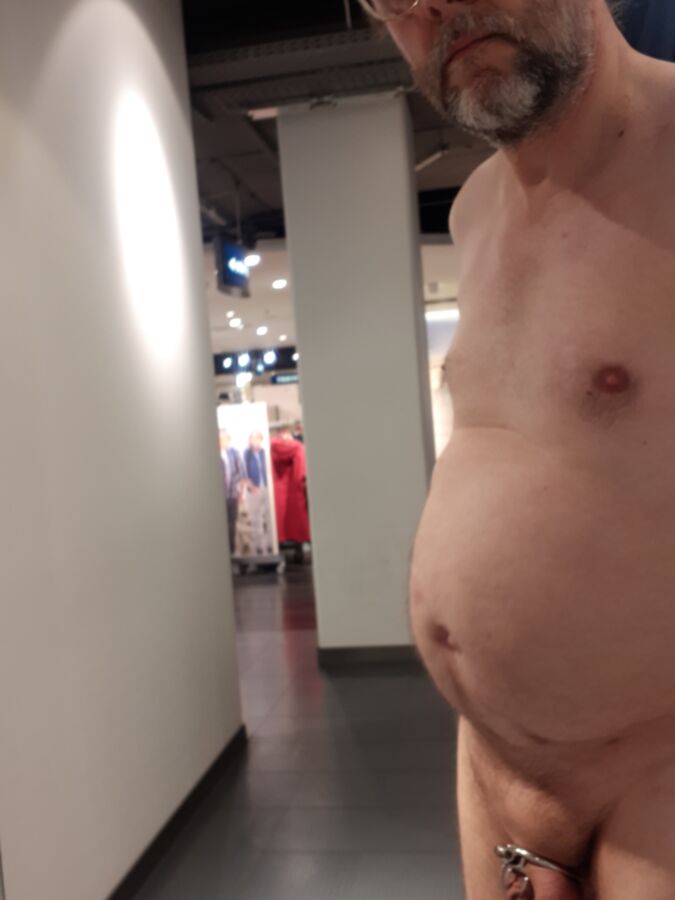 Free porn pics of Naked in a department store  5 of 6 pics