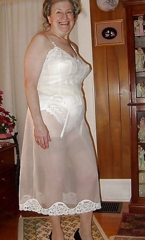 Free porn pics of Girdle-Shapewear-Mieder 22 of 72 pics