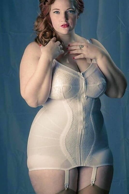 Free porn pics of Girdle-Shapewear-Mieder 21 of 72 pics