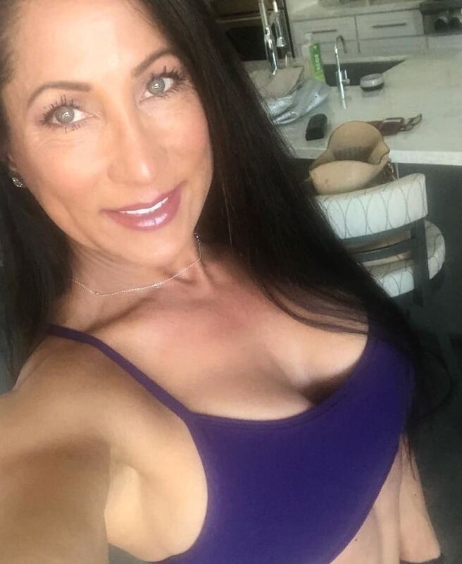 Free porn pics of Hot selfie Milf 22 of 29 pics