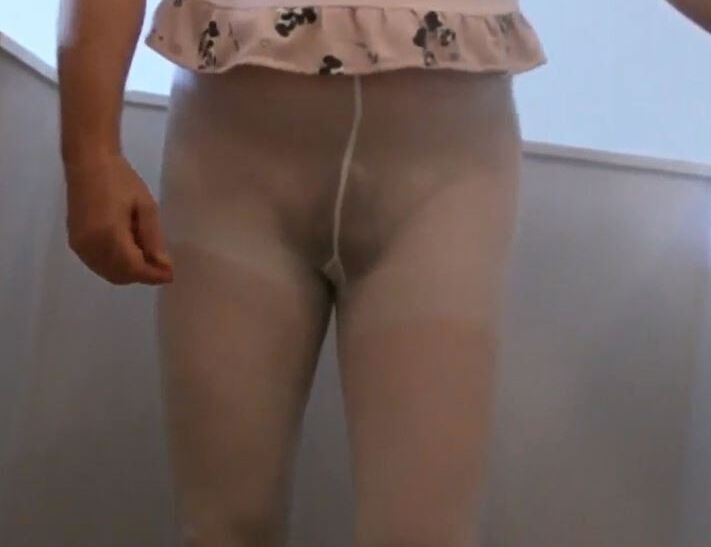 Free porn pics of Peter Went diapered sissy peeing pantyhose gets double diapered 4 of 33 pics