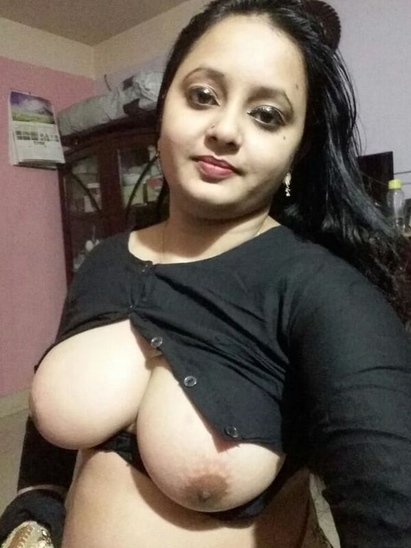 Free porn pics of Sexy mature sardarni housewife  3 of 16 pics