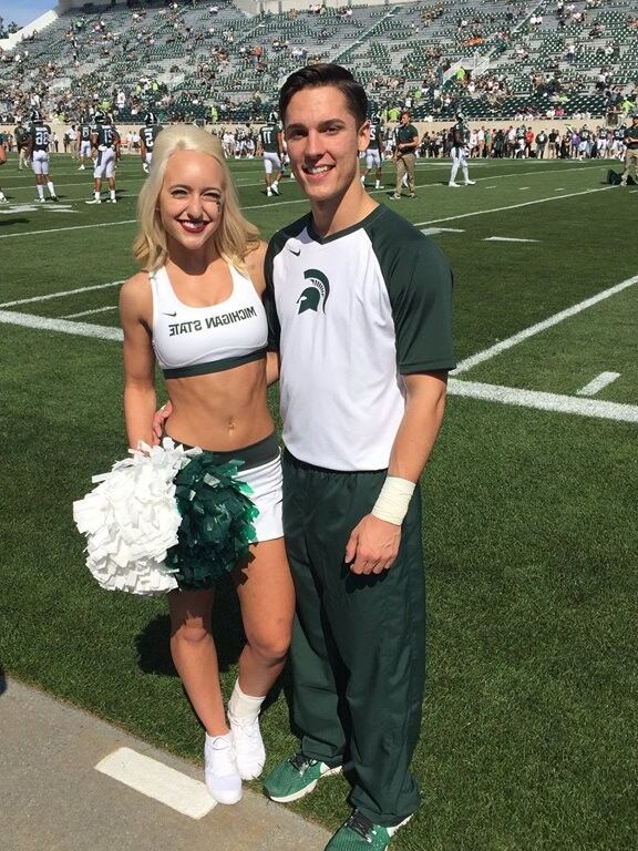 Free porn pics of Michigan State University cheerleaders 20 of 35 pics