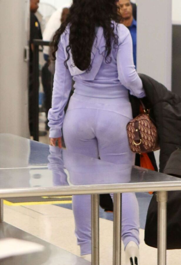 Free porn pics of Rihanna purple sweatpants 5 of 14 pics