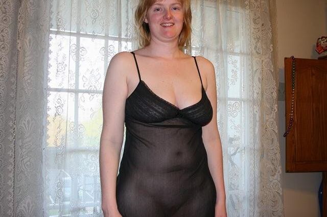 Free porn pics of Gorgeous Wife Dawn 19 of 21 pics