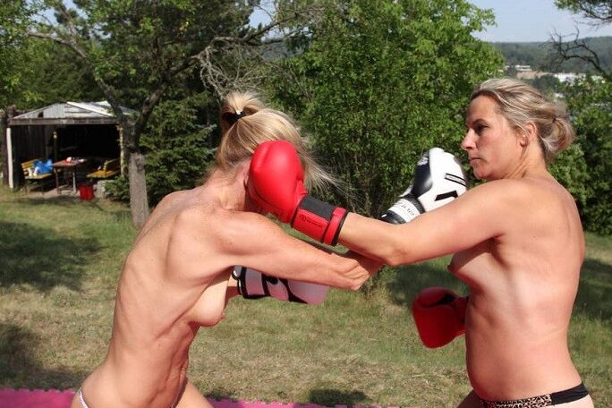 Free porn pics of These women will devastate you in the boxing ring 3 of 43 pics