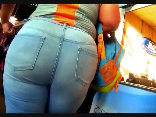 Free porn pics of Thick latina in jeans 14 of 25 pics