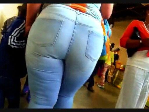 Free porn pics of Thick latina in jeans 18 of 25 pics