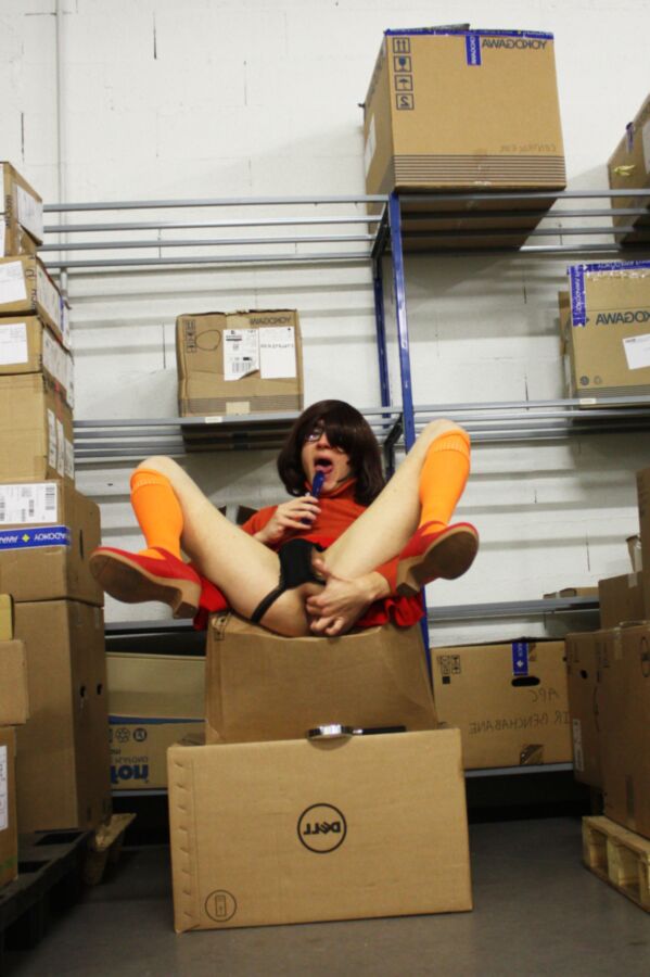 Free porn pics of Cosplay trap Velma in warehouse 8 of 12 pics
