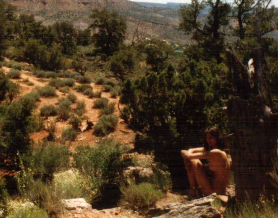 Free porn pics of Pamela Tidwell naked in Zion National Park 6 of 10 pics