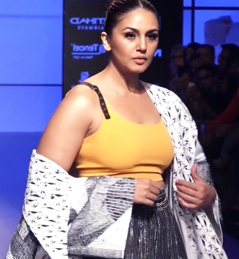 Free porn pics of Huma Qureshi- Busty Voluptuous Indian Bollywood Celeb Sexy Poses 15 of 64 pics