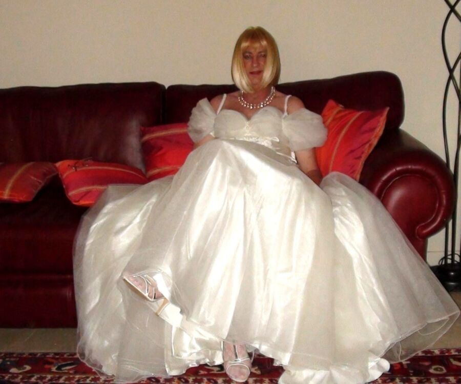 Free porn pics of Wedding dresses for Lady M 4 of 30 pics