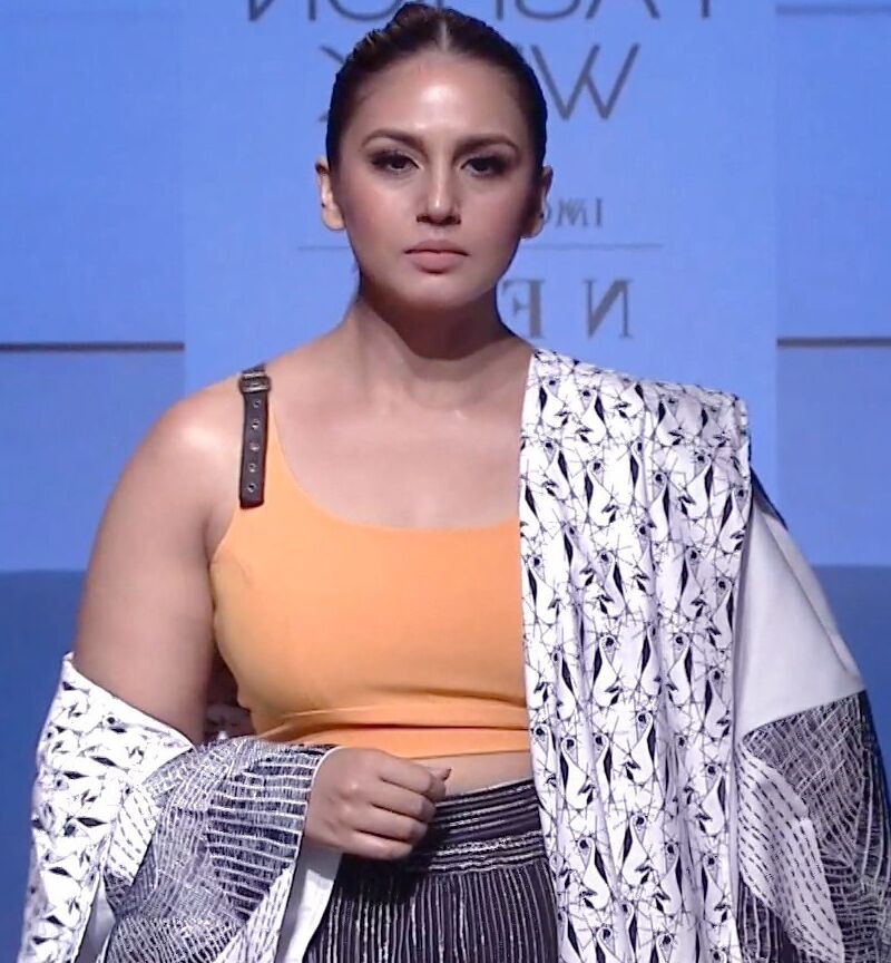 Free porn pics of Huma Qureshi- Busty Voluptuous Indian Bollywood Celeb Sexy Poses 18 of 64 pics