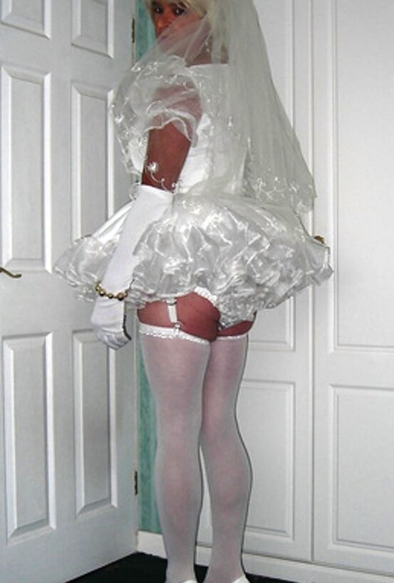 Free porn pics of Wedding dresses for Lady M 3 of 30 pics