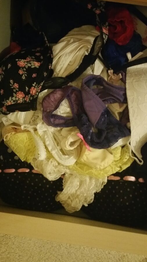 Free porn pics of Girfriends knickers 16 of 23 pics