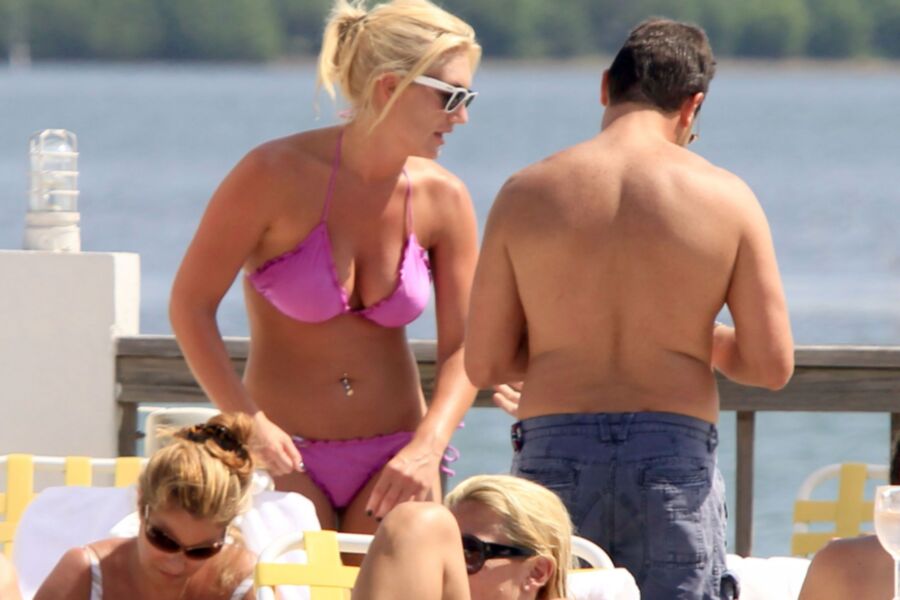 Free porn pics of Brooke Hogan- Busty Blonde Celeb in Hot Pink Bikini Top in Miami 22 of 27 pics