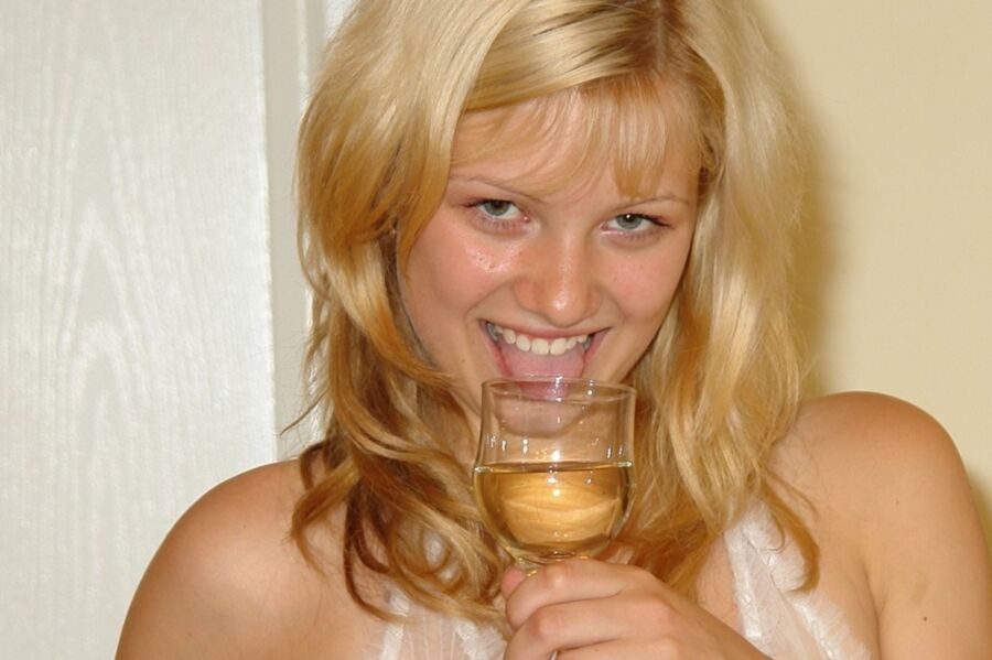 Free porn pics of a glass of white wine and more if you like 3 of 107 pics