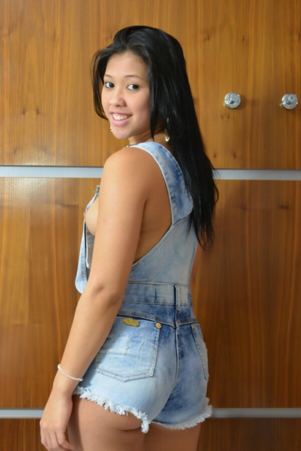 Free porn pics of Thai Beauty in Blue Jean Coverall Cutoffs 9 of 29 pics