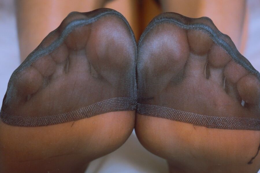 Free porn pics of Nylon sweet feet 8 of 10 pics