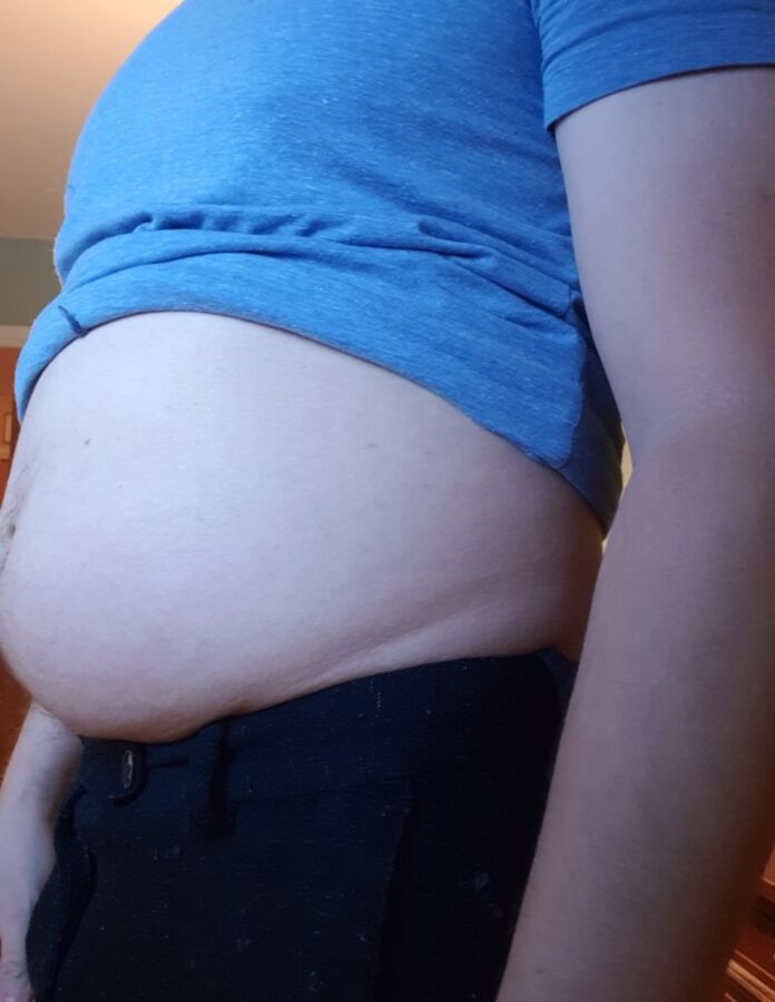 Free porn pics of Fat belly 1 of 3 pics