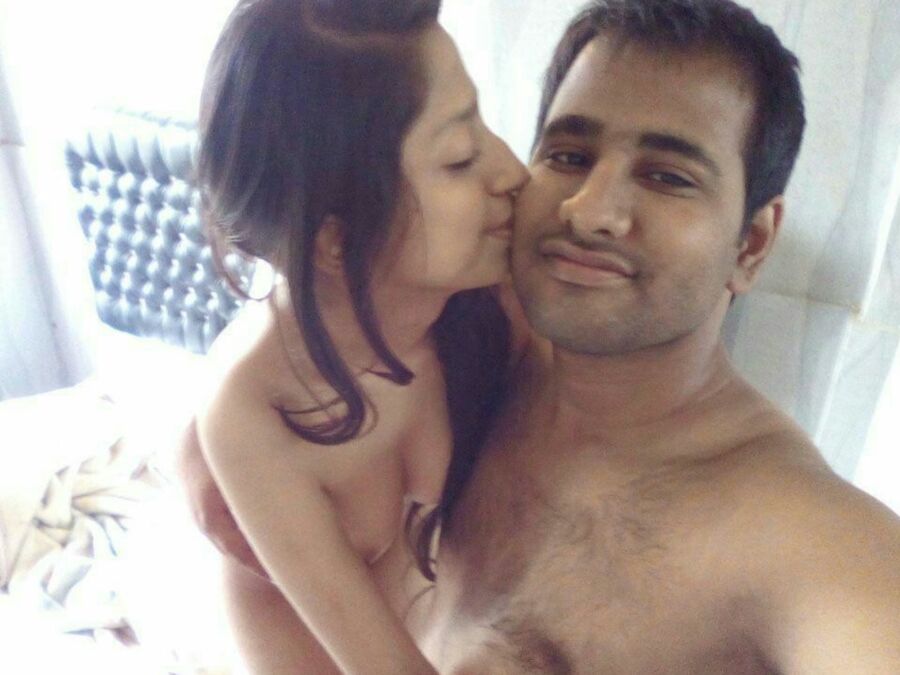 Free porn pics of Deai Hot Couple Sex 6 of 14 pics