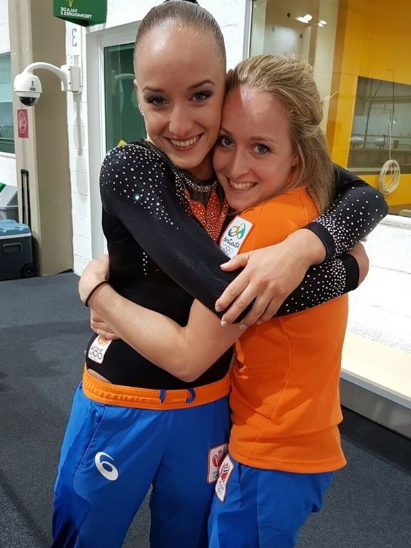 Free porn pics of Dutch olympic gymnast team 8 of 13 pics