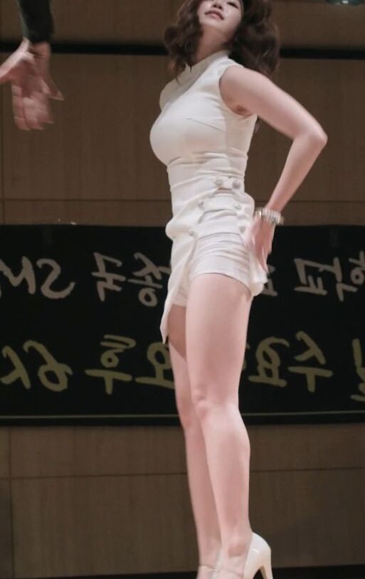 Free porn pics of Hyoseong 3 of 24 pics