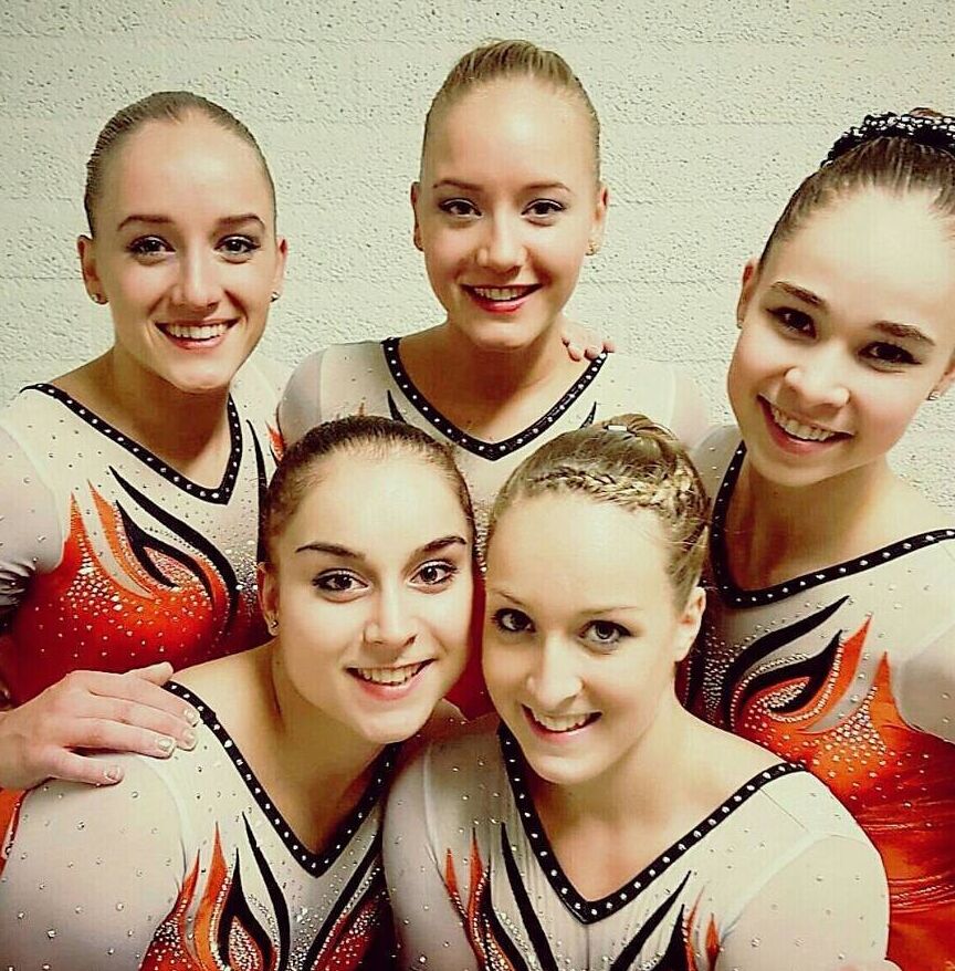 Free porn pics of Dutch olympic gymnast team 12 of 13 pics