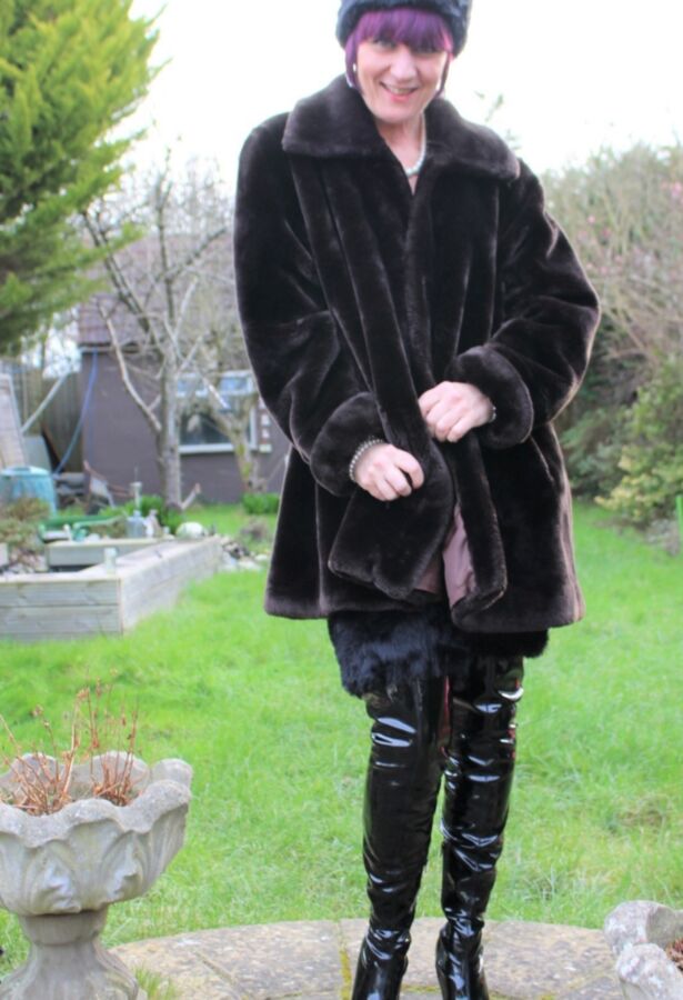 Free porn pics of UK Milf Penny in Fur Coat and Boots 12 of 62 pics