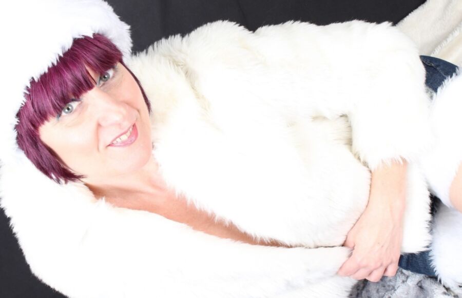 Free porn pics of UK Milf Penny in Furs 19 of 80 pics