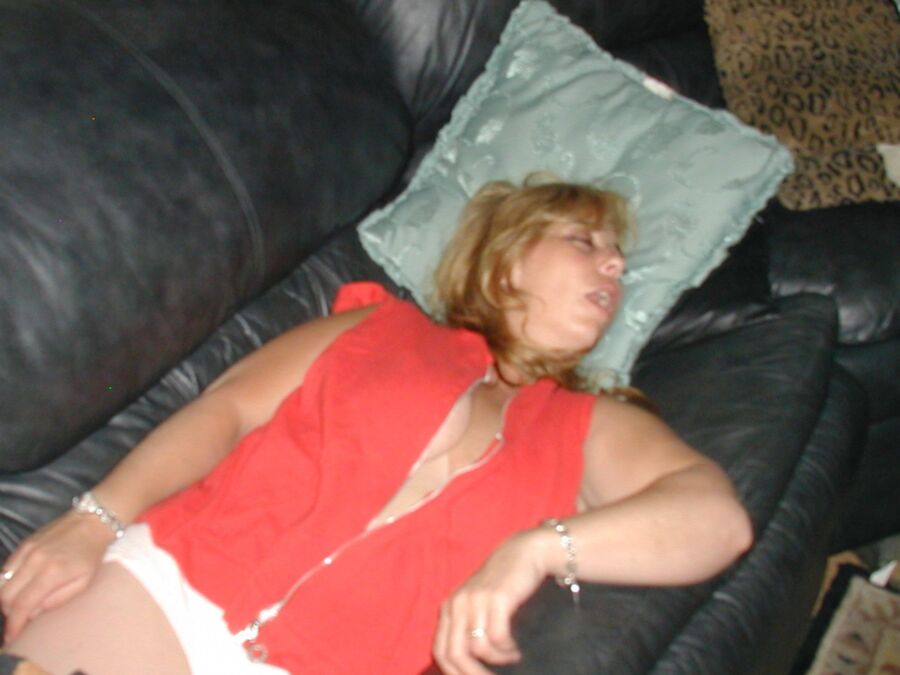 Free porn pics of Very drunk mom unconscious.  1 of 13 pics