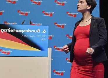 Free porn pics of Frauke Petry, the horny German celebrity bitch!! 3 of 27 pics