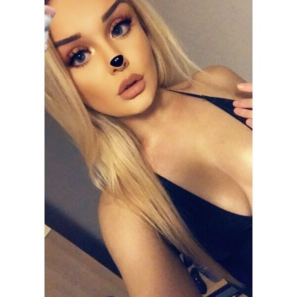 Free porn pics of Abbie - Dumb Instagram bimbo wants your piss on her lips 5 of 22 pics