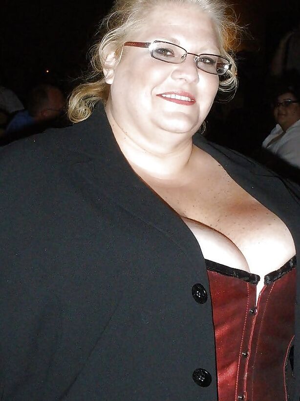 Free porn pics of Clothed BBW Mature 14 of 28 pics