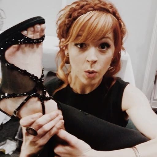 Free porn pics of Lindsey Stirling feet 8 of 10 pics