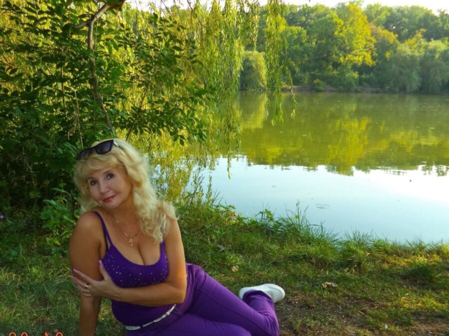 Free porn pics of sexy hot mature russian women want to get married 12 of 25 pics