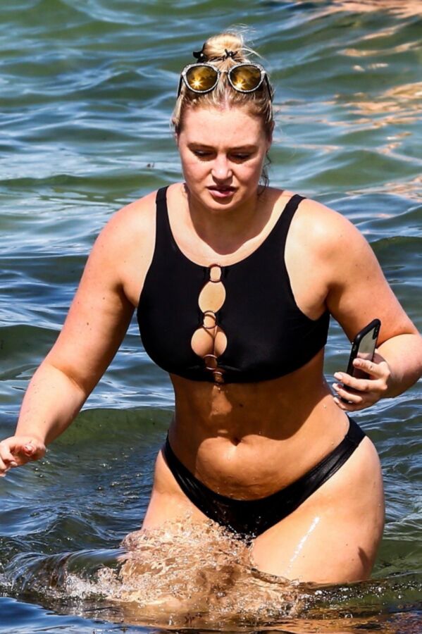 Free porn pics of Iskra Lawrence- English Babe shows Curvy Figure in Skimpy Bikini 7 of 119 pics