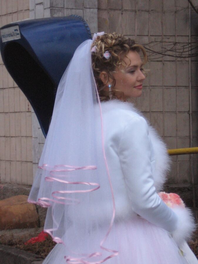 Free porn pics of Bride 18 of 27 pics