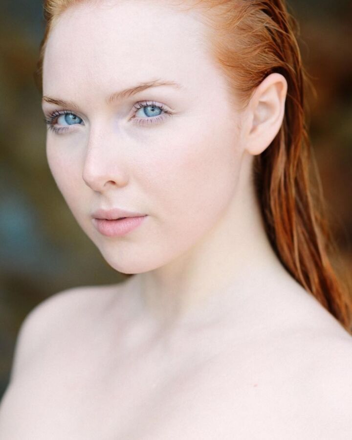 Free porn pics of molly quinn 6 of 12 pics