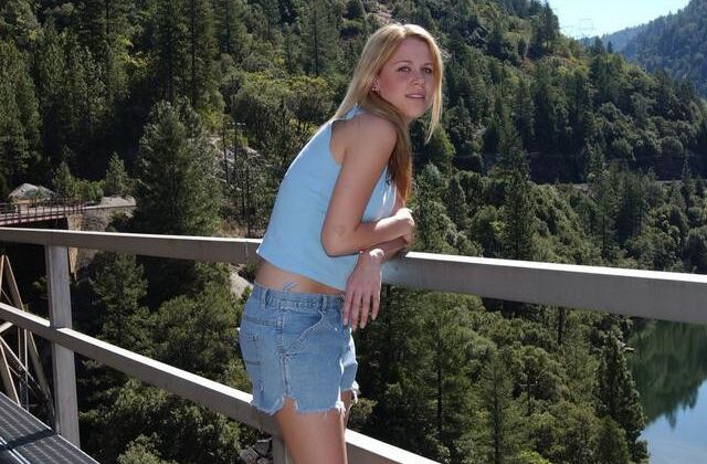 Free porn pics of Chloe On A Bridge 1 of 20 pics